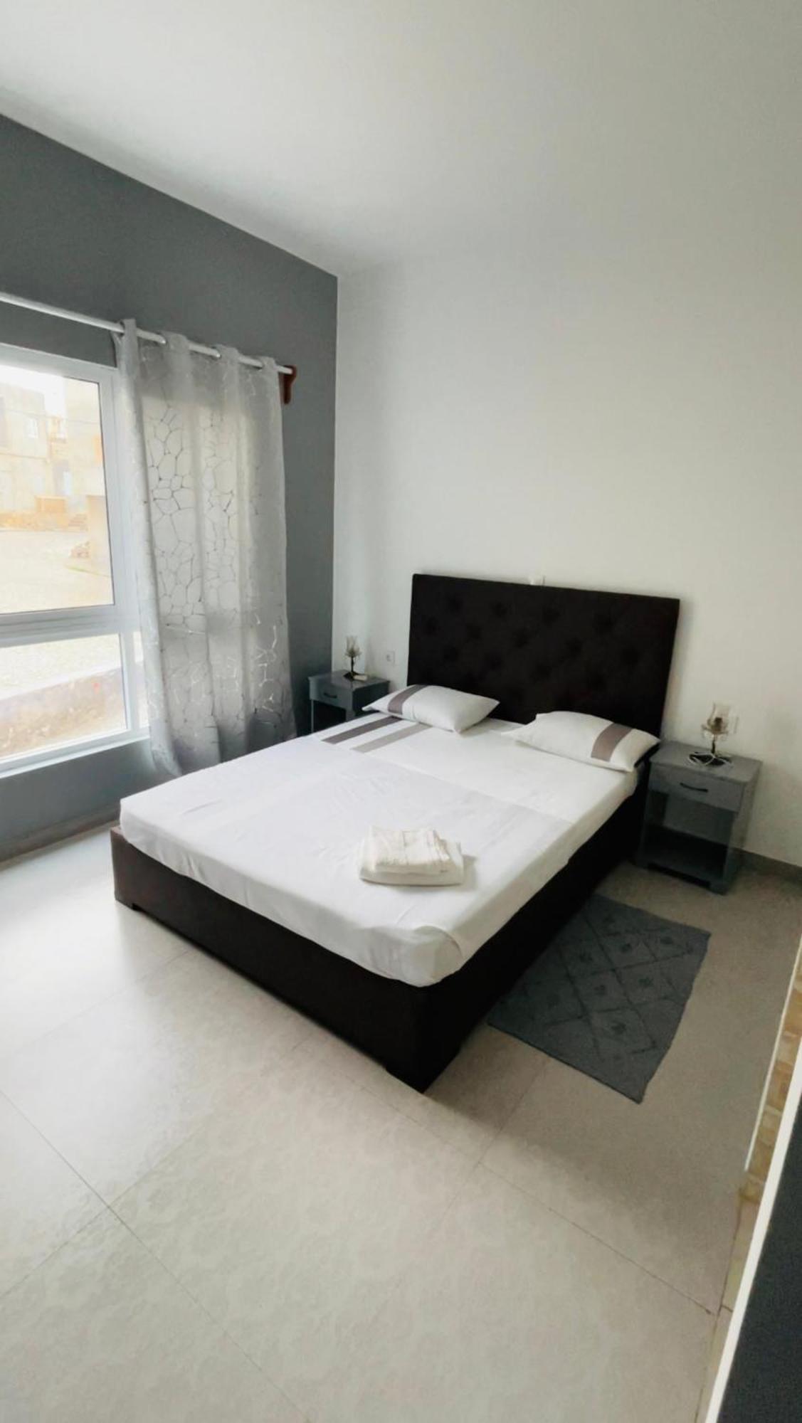Hostel Rocha Marisol Понта-ду-Сол Экстерьер фото