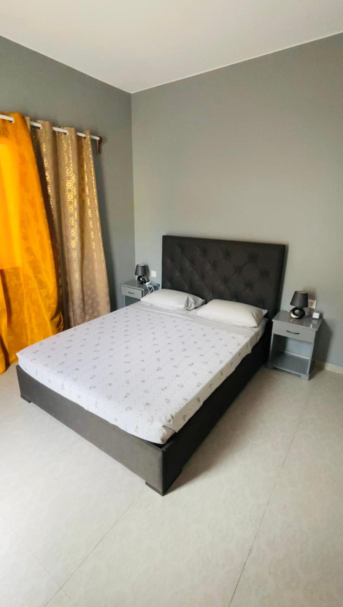 Hostel Rocha Marisol Понта-ду-Сол Экстерьер фото