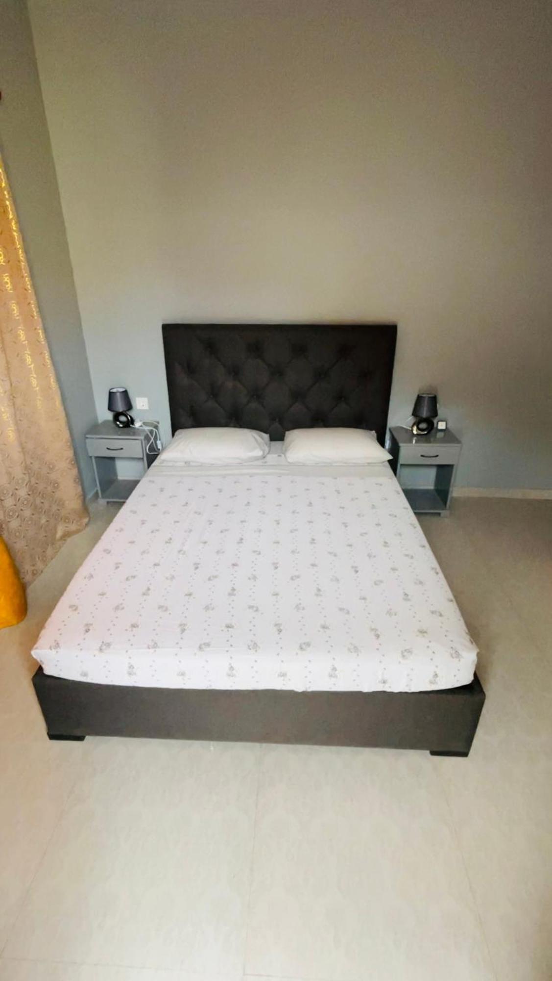 Hostel Rocha Marisol Понта-ду-Сол Экстерьер фото