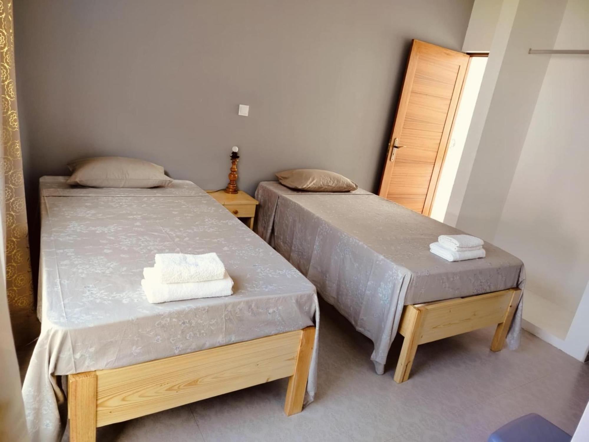 Hostel Rocha Marisol Понта-ду-Сол Экстерьер фото