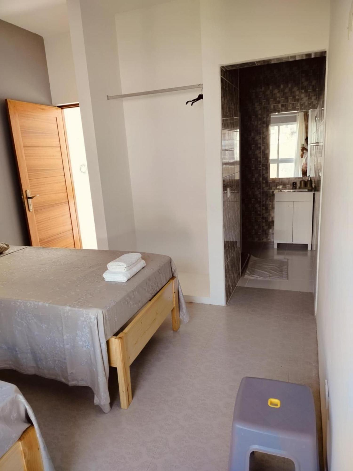 Hostel Rocha Marisol Понта-ду-Сол Экстерьер фото